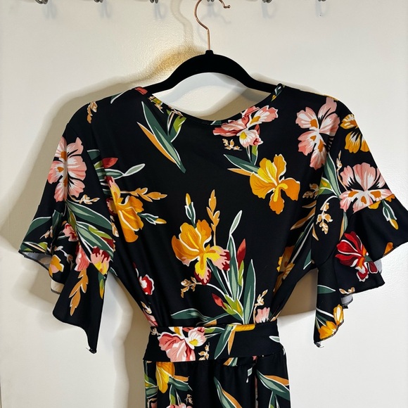 SHEIN Back Floral Ruffled Wrap Mini Dress - Picture 9 of 9